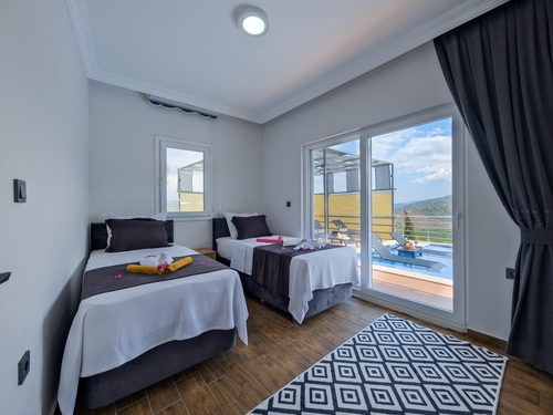  gece  -  Kasım
  | Fethiye Yakacık'ta Isıtmalı Havuzlu Doğa Villası: 6 Kişilik Aile Tatili